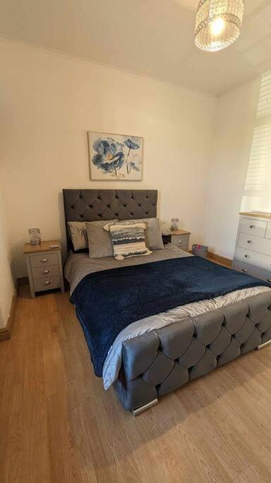 Lovely 2 Bedroom Apartment In Heart Of Dundee Exterior photo